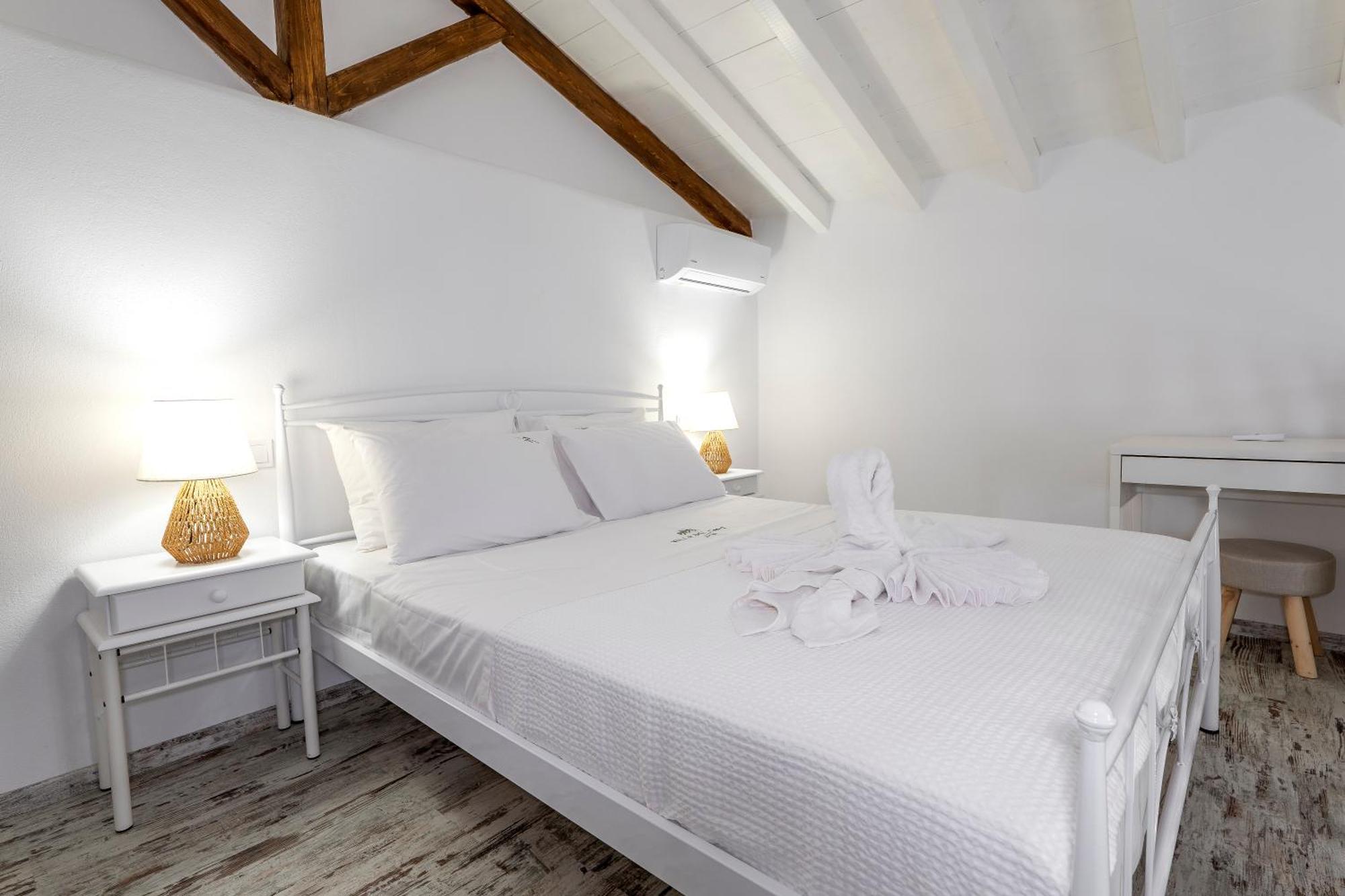 Villa Del Capo Suites Rhodes City Екстер'єр фото
